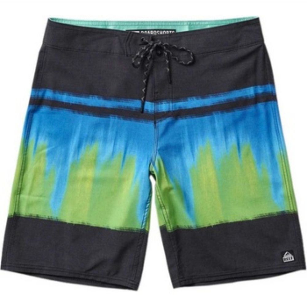 Reef Channel 20" Boardshorts Size 32